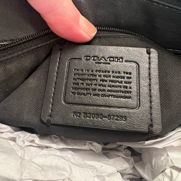 Coach Swagger 27 Carryall Satchel Bag Black Pebbled Leather Purse Gold Hardware - Picture 2 of 14